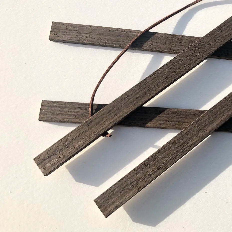 POSH Artisanal Magnetic Scroll Frame For Canvas Prints in Teak, Pine, Black Walnut – Adjustable Canvas & Poster Hanger